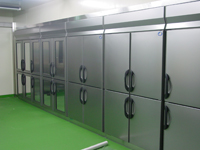 パススルー冷蔵庫2